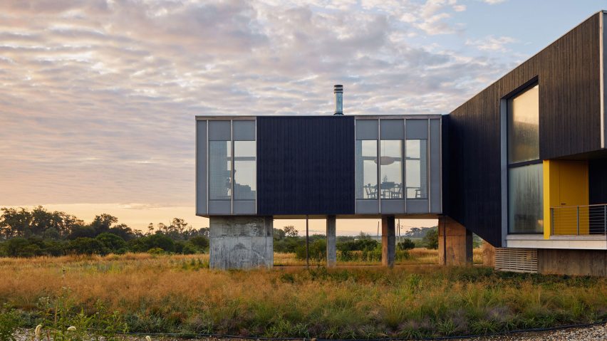 Long Island wetland residence by Ryall Sheridan Architects