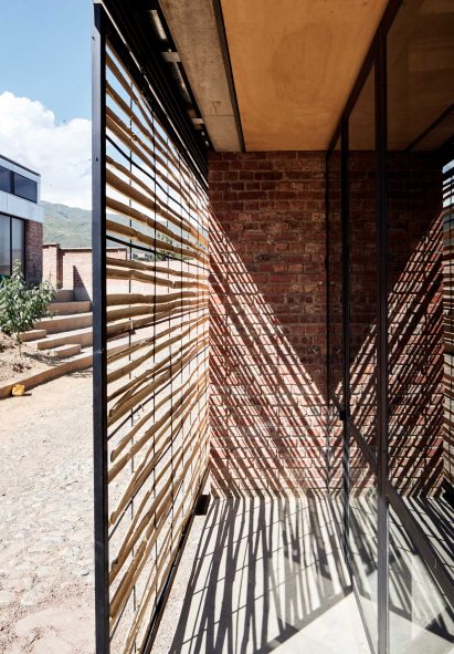 Dormitory in Bolivia by Ralf Pasel and CODE students