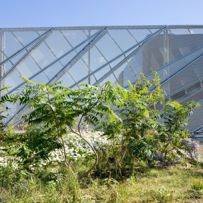 New York’s Pier 35 waterfront park by Shop Architects and Ken Smith Workshop