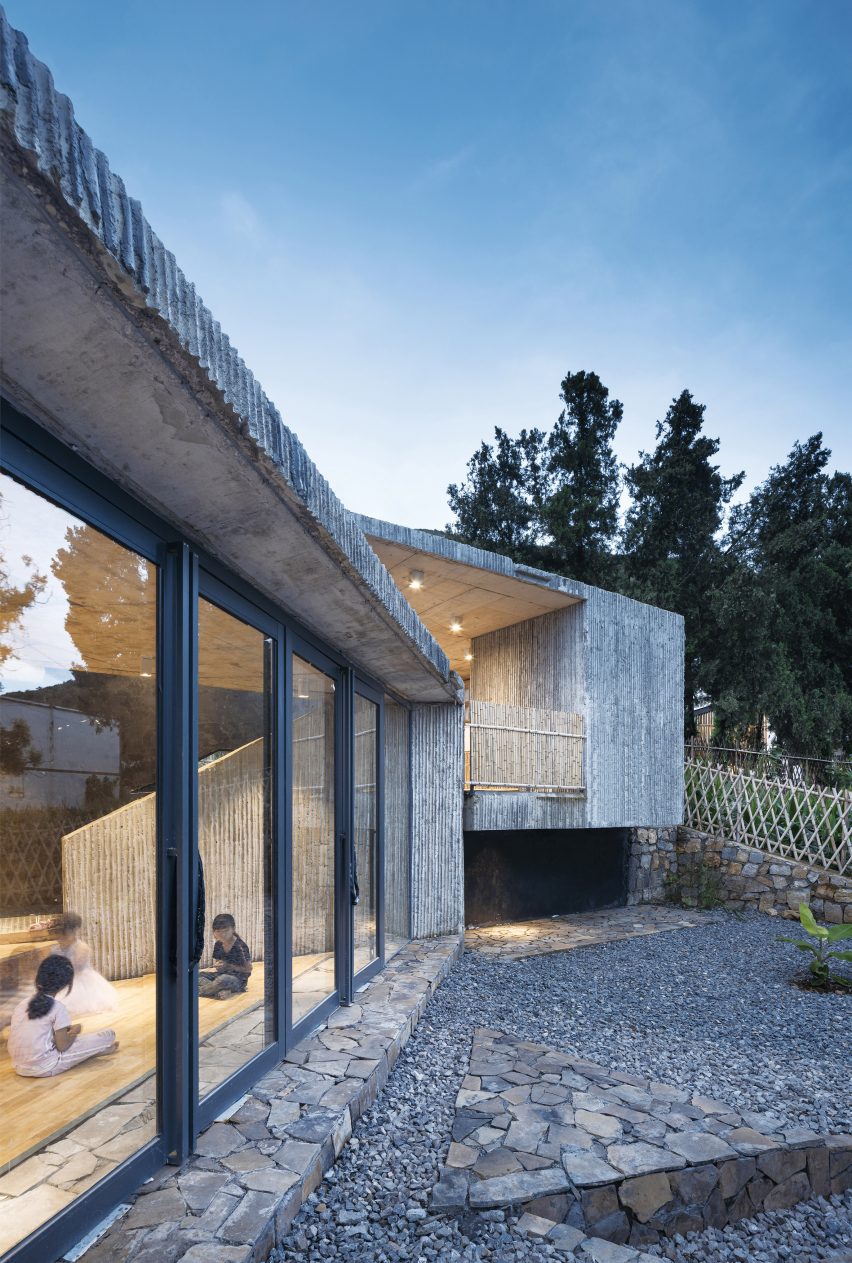 Raleigh Campsite in China by Architectural Design Institute of South China University of Technology