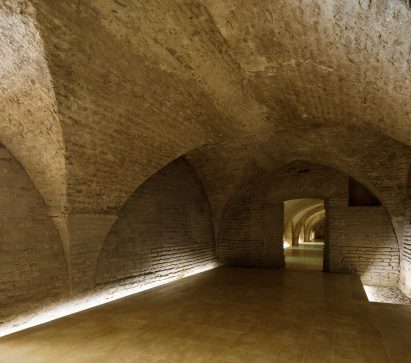 Real Alcazar by Reina and Asociados