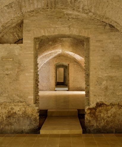 Real Alcazar by Reina and Asociados