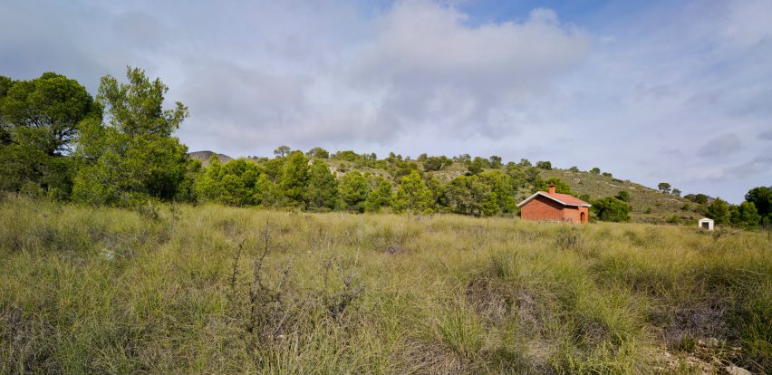 Refuge for Excursionists by Martin Lejarraga Architecture Office