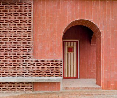 Refuge for Excursionists by Martin Lejarraga Architecture Office