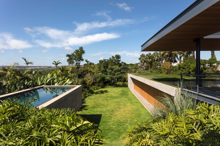 Ribeirao Preto, Brazil Residence by Perkins+Will