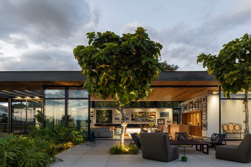Ribeirao Preto, Brazil Residence by Perkins+Will