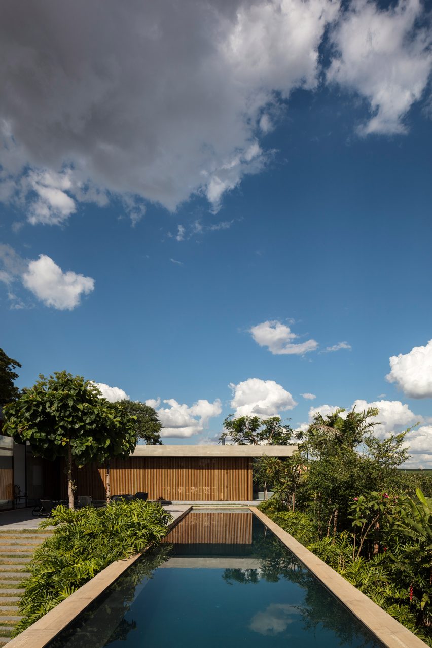 Ribeirao Preto, Brazil Residence by Perkins+Will