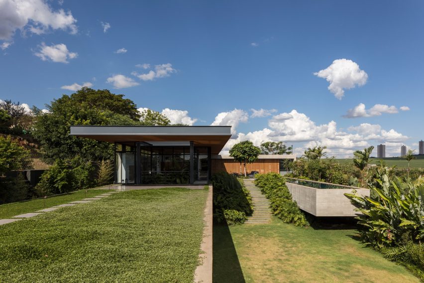 Ribeirao Preto, Brazil Residence by Perkins+Will