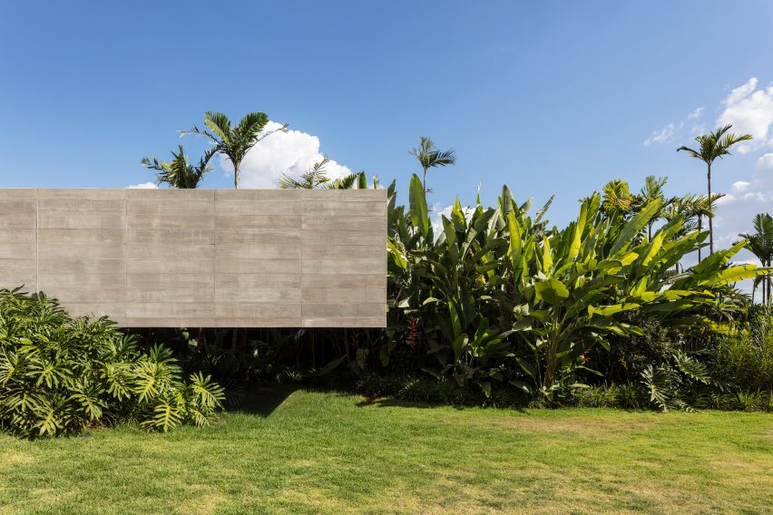 Ribeirao Preto, Brazil Residence by Perkins+Will