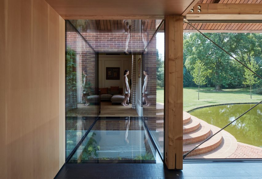 Stepping Stone House by Hamish & Lyon