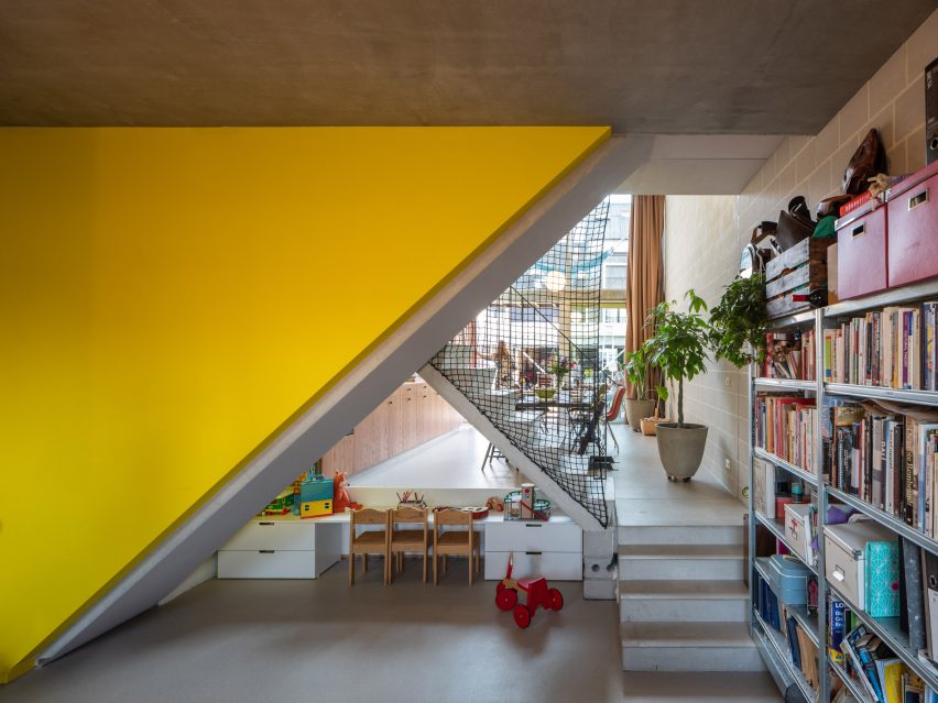 Three-Generation House by BETA