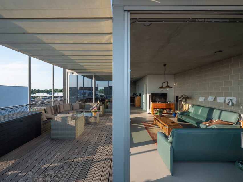 Three-Generation House by BETA