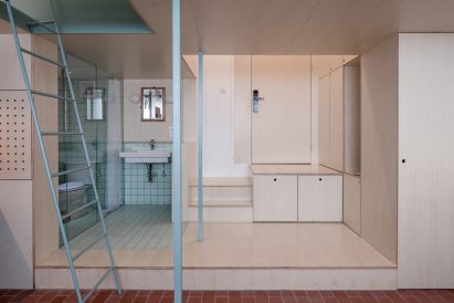 U-shape Room by Atelier Tao+C