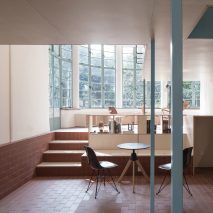 U-shape Room by Atelier Tao+C