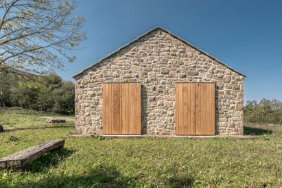 Villa Slow by Laura Alvarez