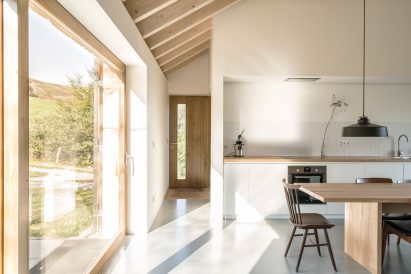 Villa Slow by Laura Alvarez