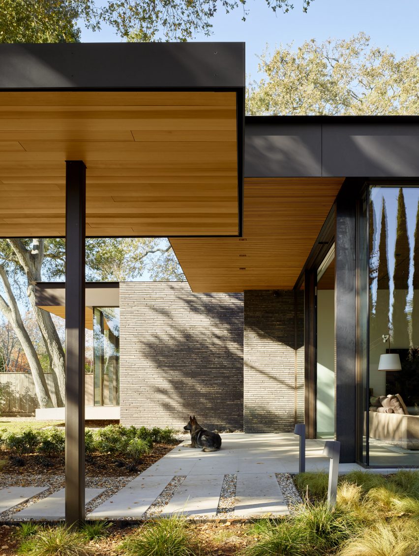 Waverley Residence by EYRC