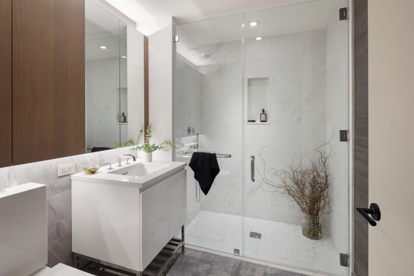 196 Orchard model residence in Manhattan by Alex P. White