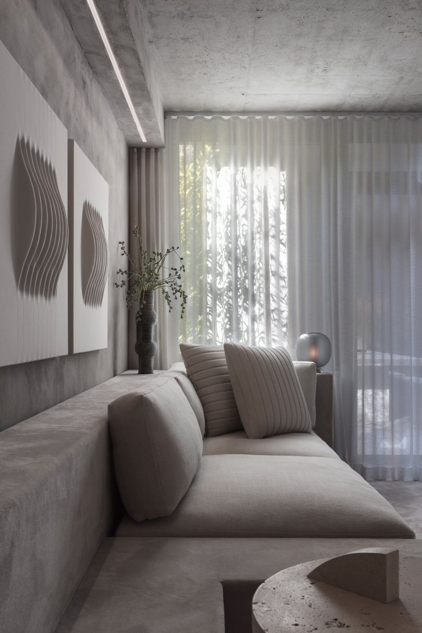 196 Orchard model residence in Manhattan by Alex P. White