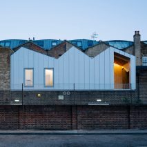 6 Broadway Market Mews by Delvendahl Martin Architects