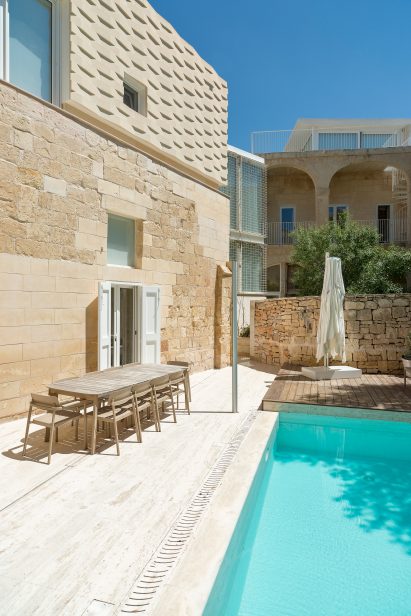 The Coach House by AP Valletta