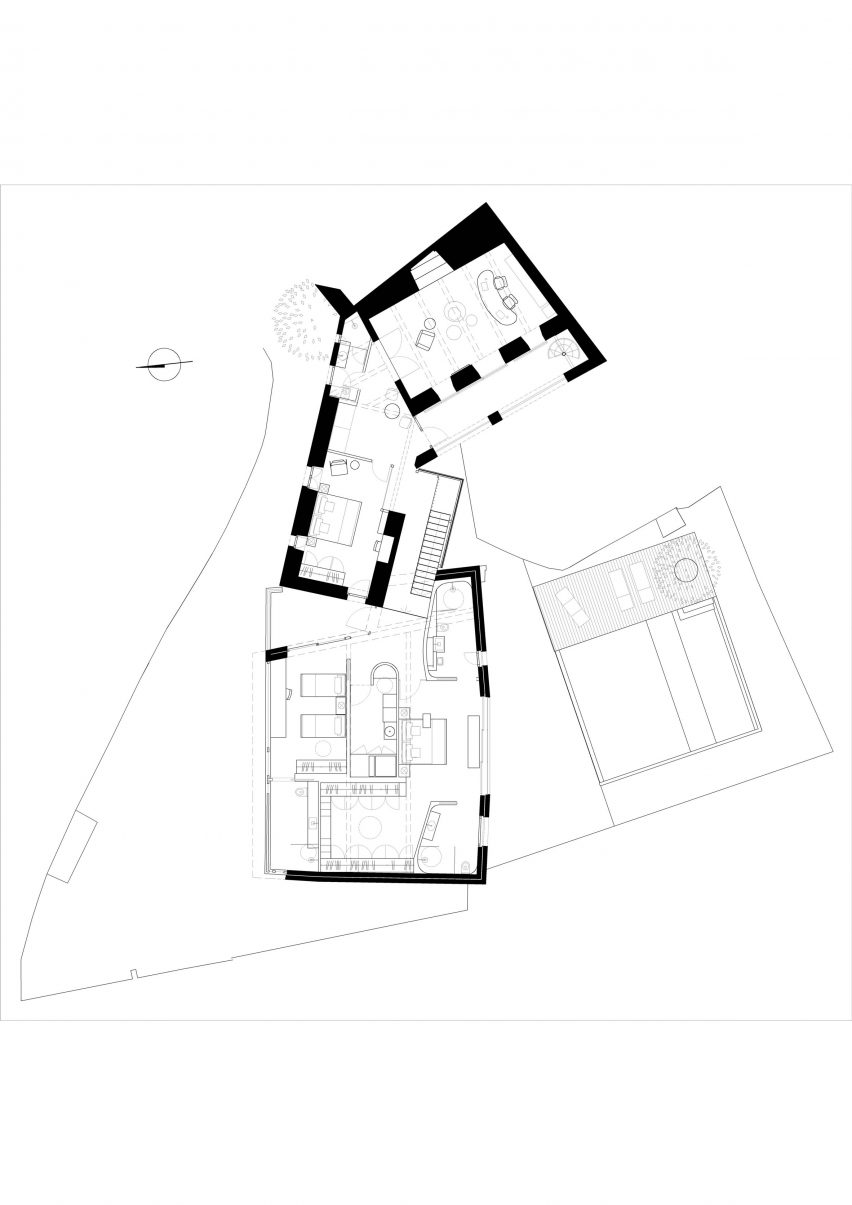 The Coach House by AP Valletta