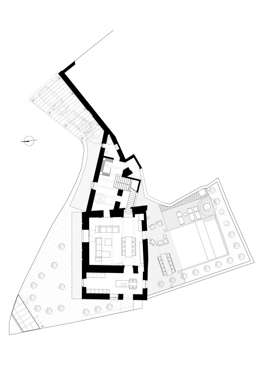 The Coach House by AP Valletta