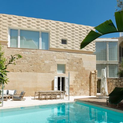 The Coach House by AP Valletta