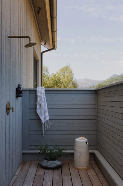 Calistoga Residence by Germia Design and Wade Design Architects