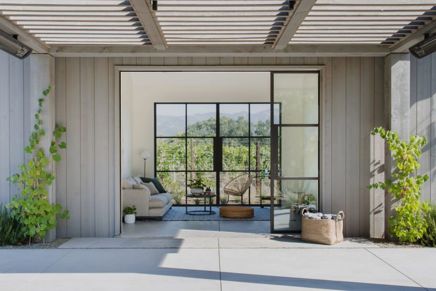 Calistoga Residence by Germia Design and Wade Design Architects