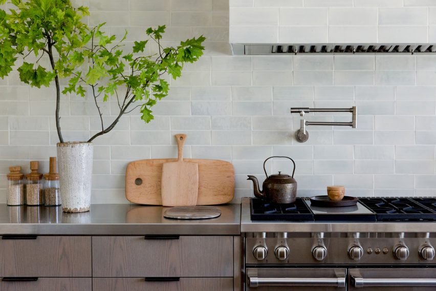 Calistoga Residence by Germia Design and Wade Design Architects