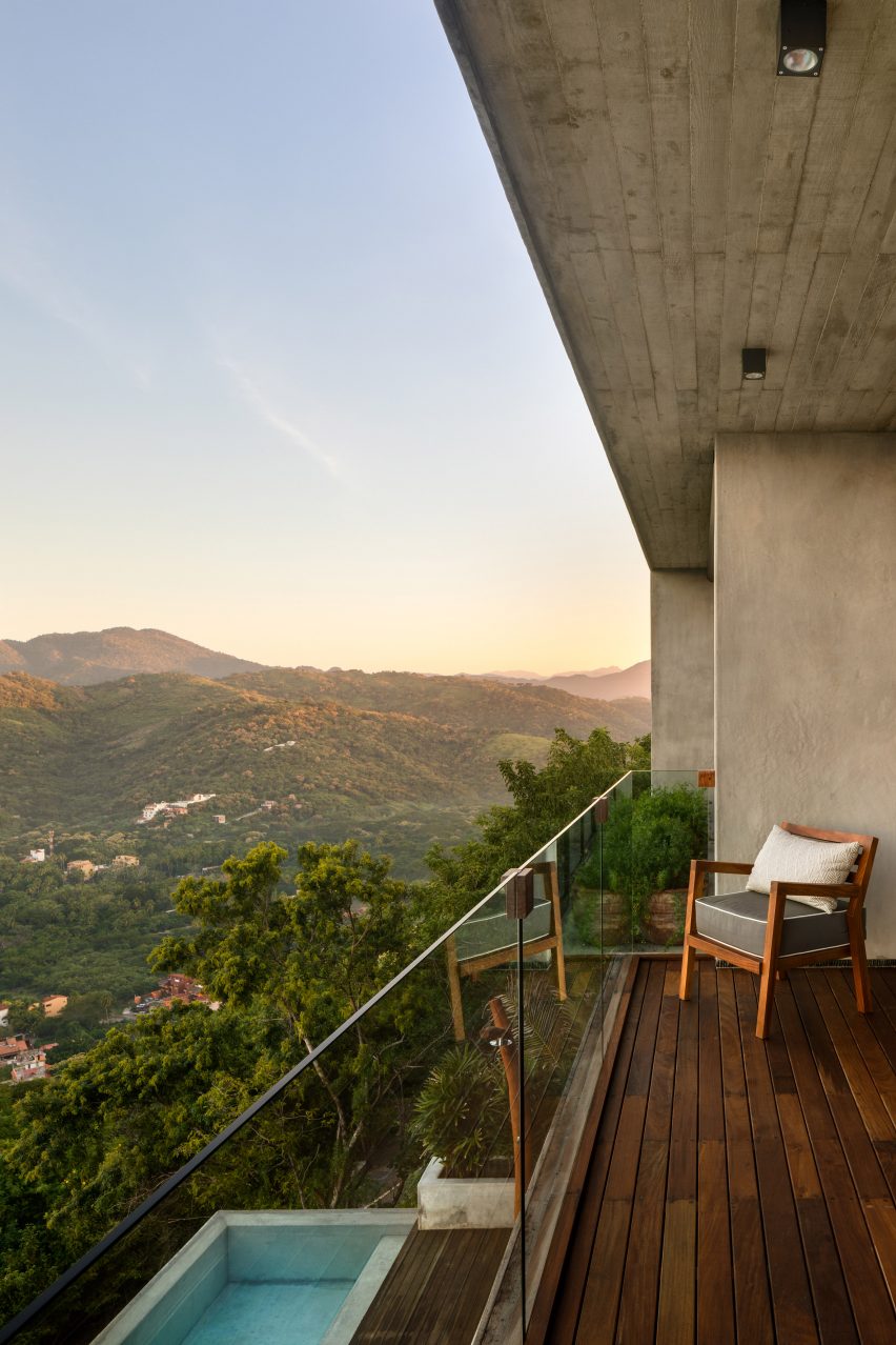 Casa Z by Zozaya Arquitectos in Mexico