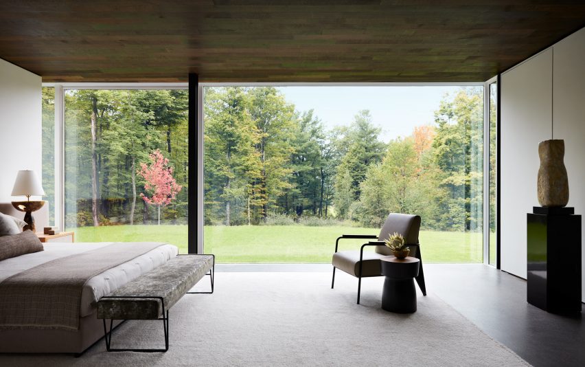 Columbia County glass house residence by Drake/Anderson in upstate New York