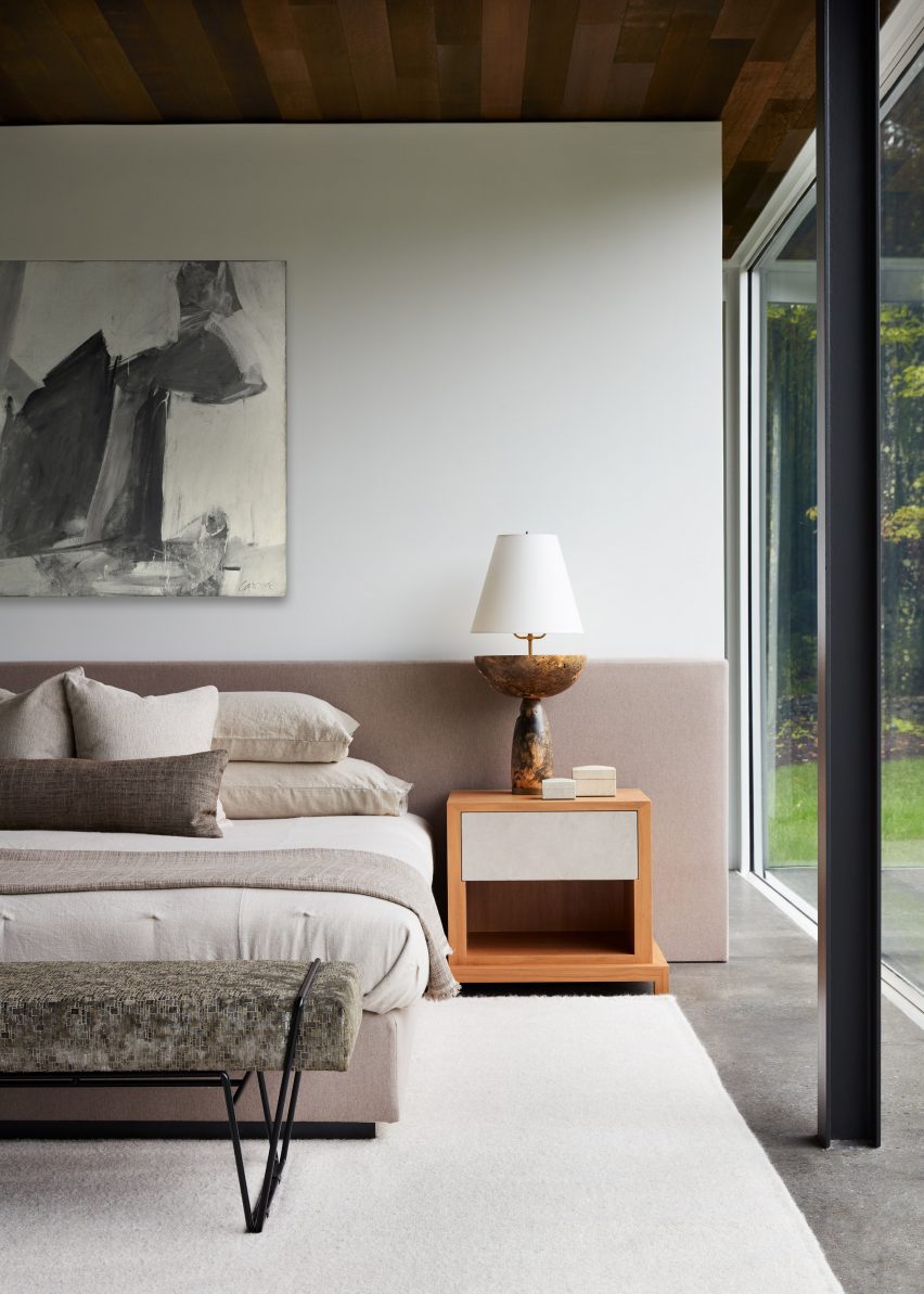 Columbia County glass house residence by Drake/Anderson in upstate New York
