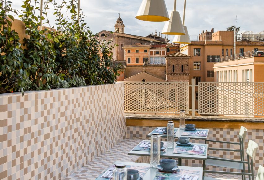 Condominio Monti by Studio Tamat and Sabina Guidotti