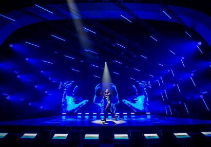 Dave set design by Tim Routledge