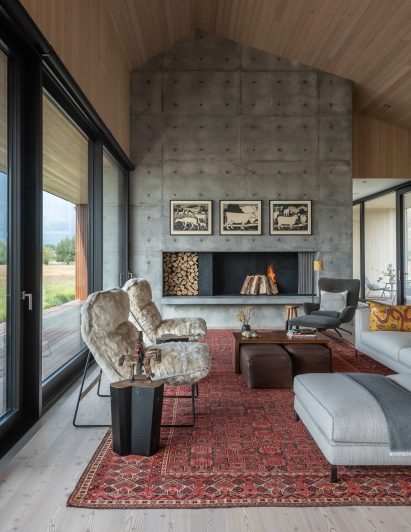 Dogtrot Residence in Jackson Hole, Wyoming by Carney Logan Burke