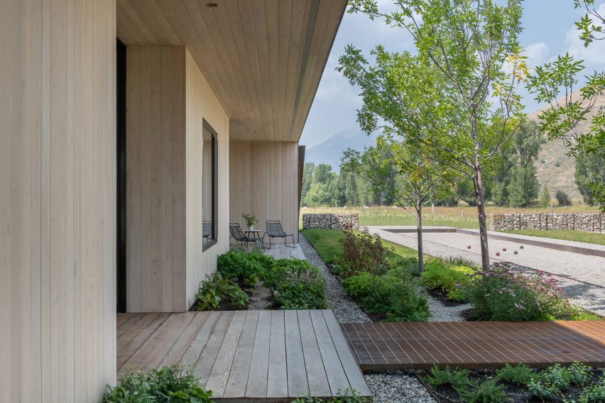 Dogtrot Residence in Jackson Hole, Wyoming by Carney Logan Burke