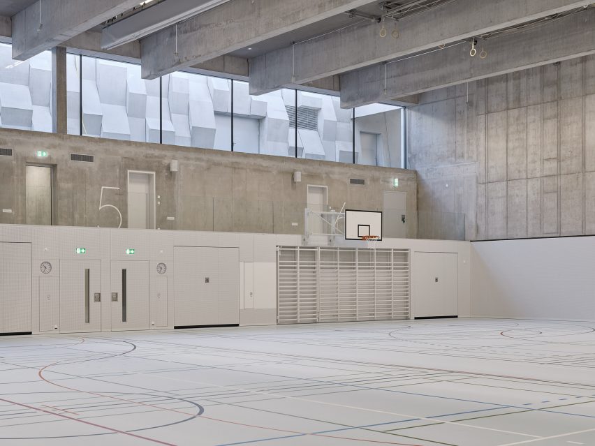 DTW by MLZD in Switzerland