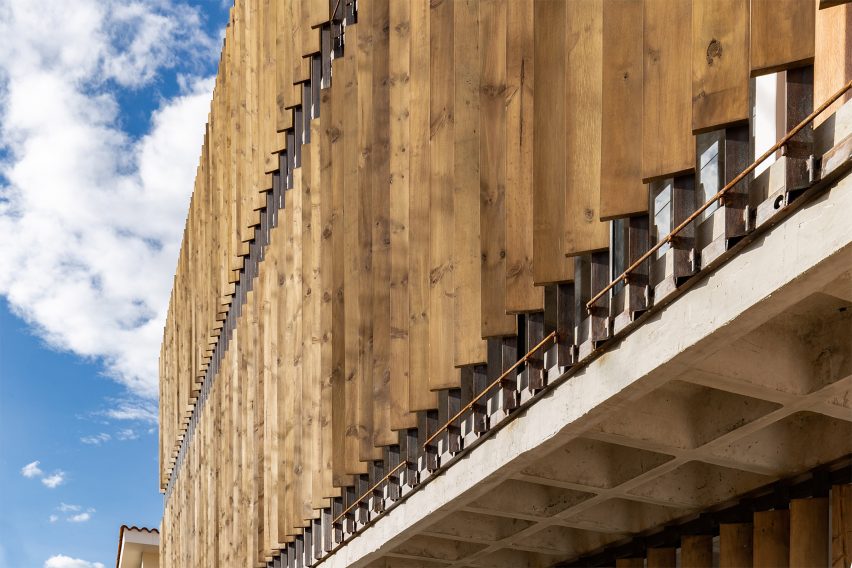 Edificio Criba in Ambato, Ecuador by Rama Estudio