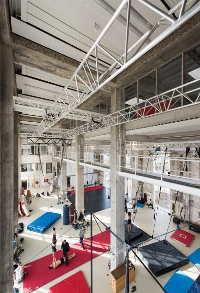 ESAC Circus School by Daniel Delgoffe