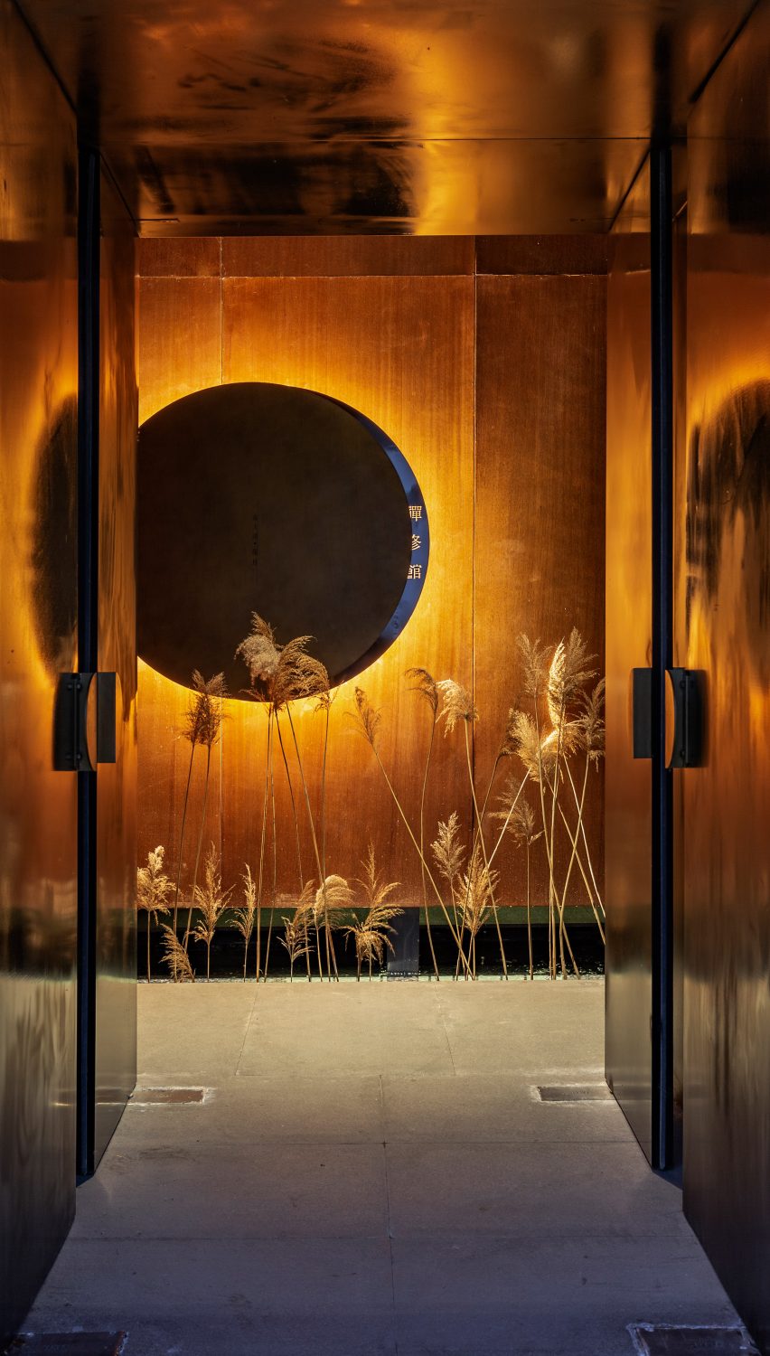 Hall of meditation by Hilarchitects