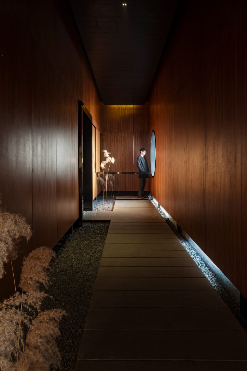 Hall of meditation by Hilarchitects