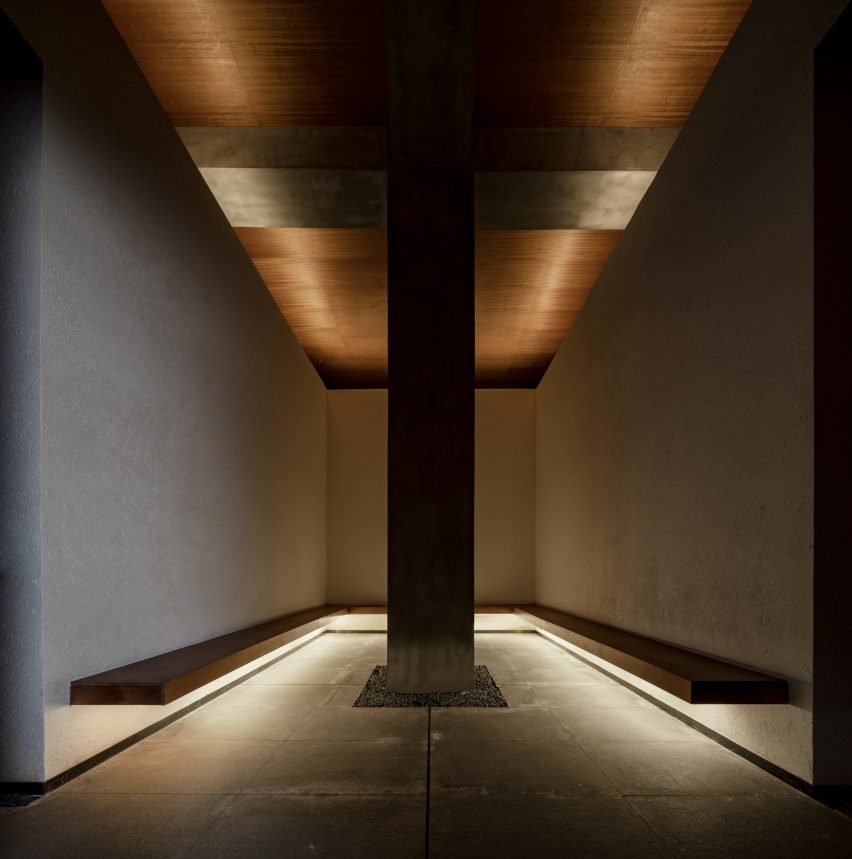 Hall of meditation by Hilarchitects