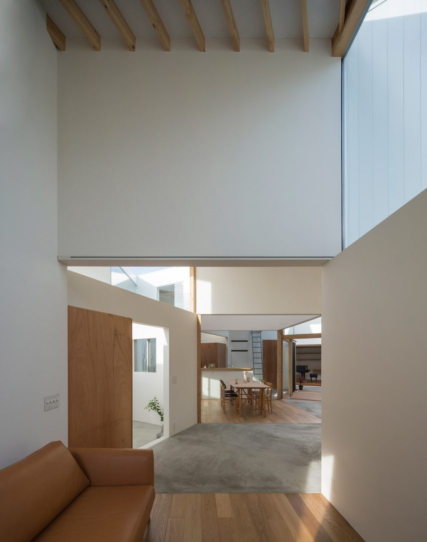 House in Hokusetsu by Tato Architects