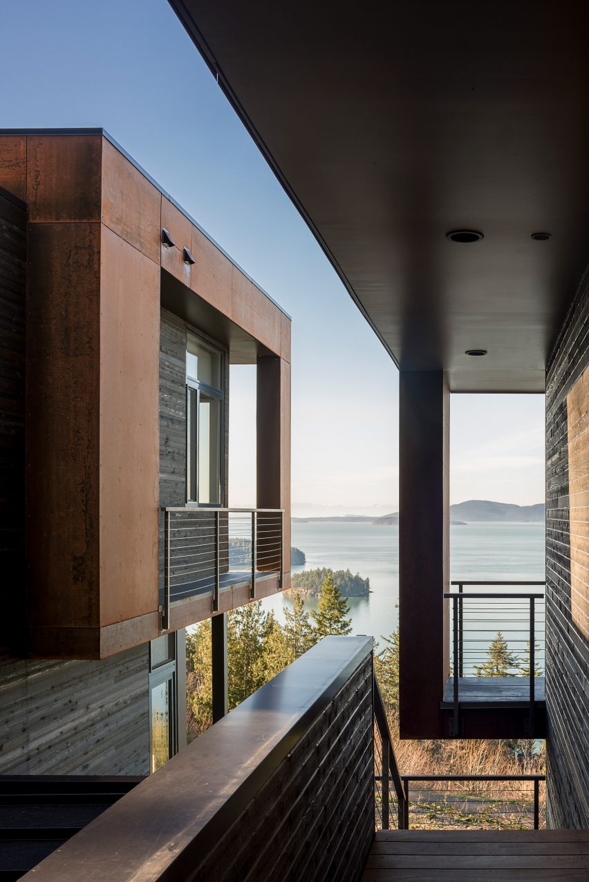 House On The Cove residence by Stephenson Design Collective in Bellingham, Washington
