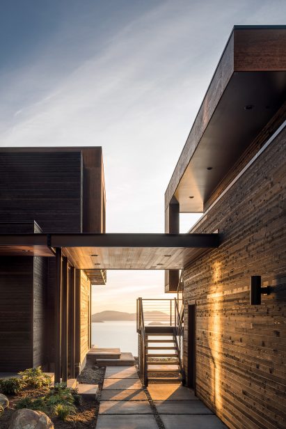 House On The Cove residence by Stephenson Design Collective in Bellingham, Washington
