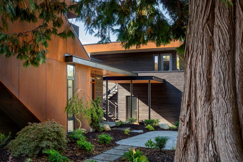 House On The Cove residence by Stephenson Design Collective in Bellingham, Washington