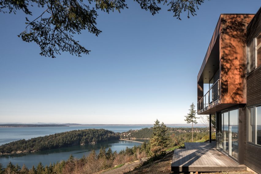 House On The Cove residence by Stephenson Design Collective in Bellingham, Washington