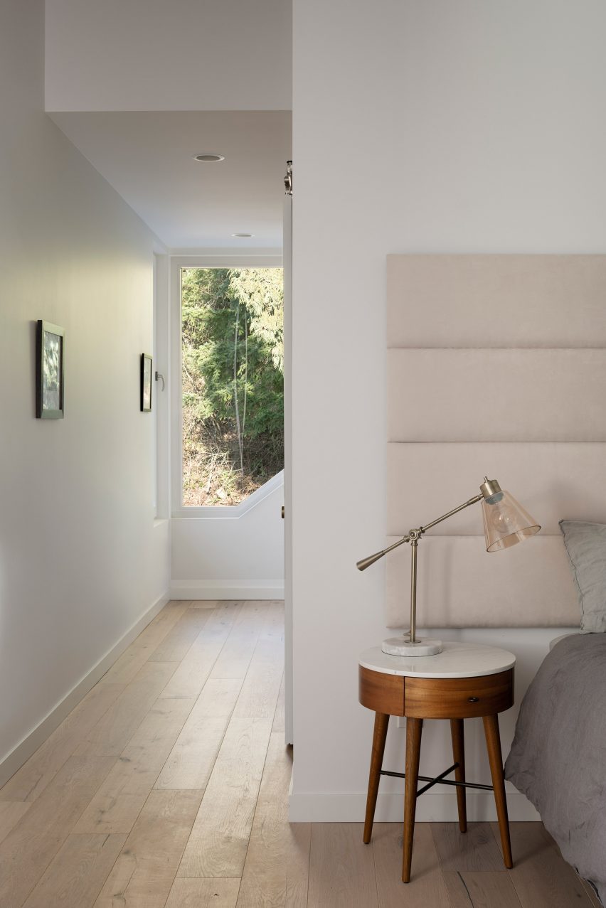 House On The Cove residence by Stephenson Design Collective in Bellingham, Washington